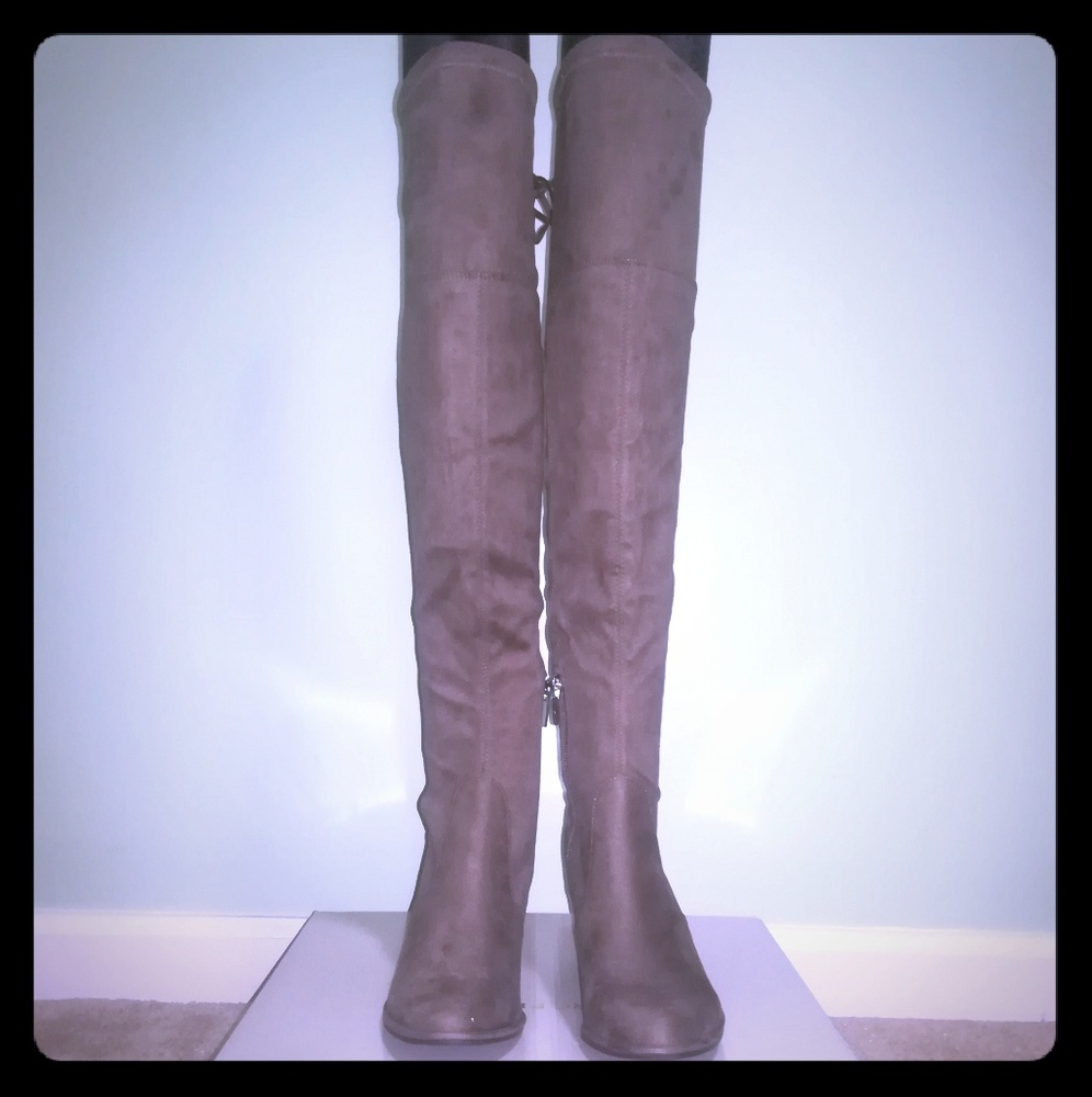 Marc Fisher (MFLOCKET) over the knee boots - Picture 1 of 6